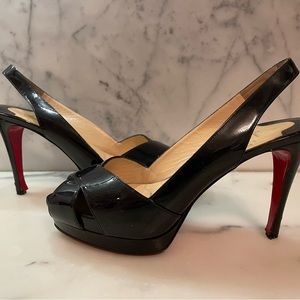 Christian Louboutin black patent peep toe heel - 39